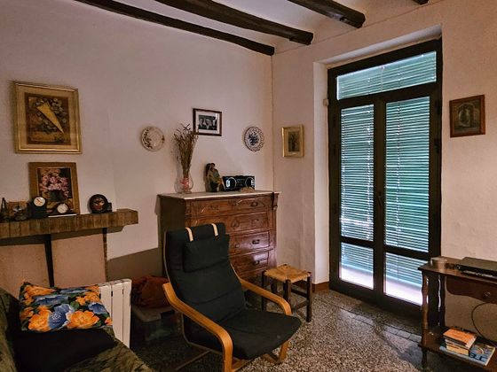 Foto 1 de Casa adosada en venta en calle De Baix de 4 habitaciones con terraza y garaje