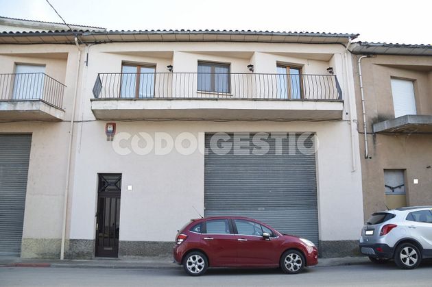 Foto 1 de Venta de casa en calle Polígon Mas Galí de 4 habitaciones con terraza y jardín