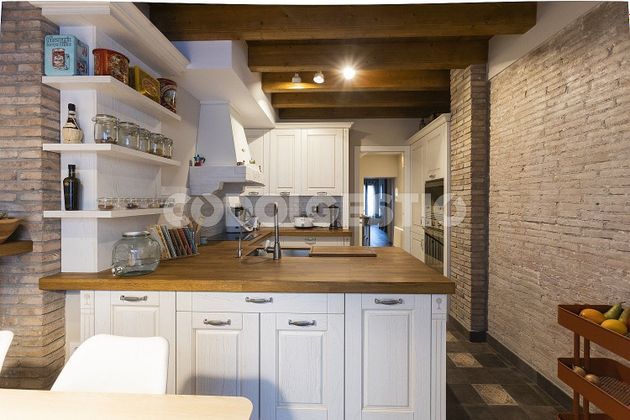 Foto 2 de Casa en venda a calle De Sant Pere de 3 habitacions amb terrassa i garatge