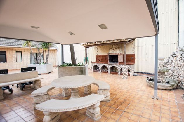 Foto 1 de Xalet en venda a Morell, El de 9 habitacions amb terrassa i jardí