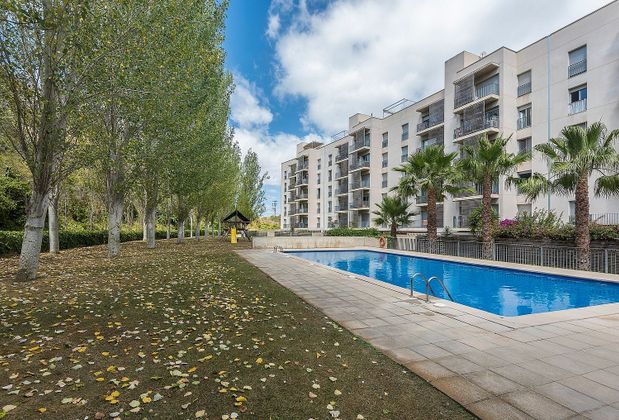 Foto 1 de Pis en venda a Urbanitzacions de Llevant de 2 habitacions amb piscina i jardí