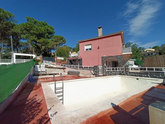 Foto 2 de Xalet en venda a Residencial Park de 2 habitacions amb terrassa i piscina
