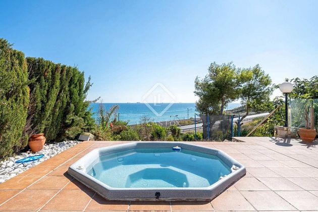 Foto 2 de Casa adossada en venda a Urbanitzacions de Llevant de 5 habitacions amb terrassa i piscina