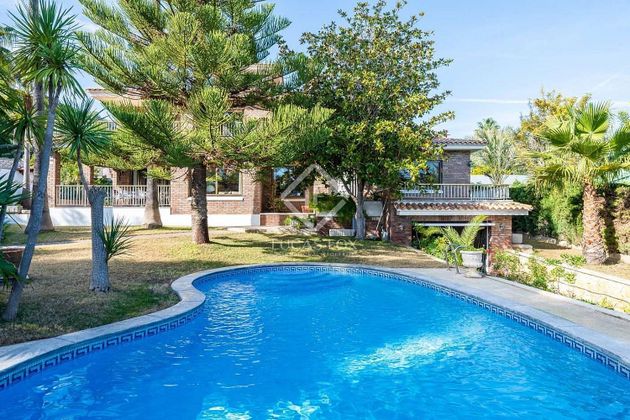 Foto 1 de Xalet en venda a Costa Daurada - Sant Gaietà de 5 habitacions amb terrassa i piscina