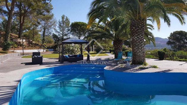Foto 1 de Casa rural en venta en Maspujols de 3 habitaciones con terraza y piscina
