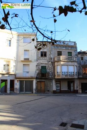 Foto 2 de Casa en venta en Castellserà de 5 habitaciones con terraza