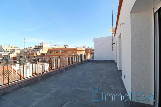 Foto 1 de Pis en venda a Centre - Eixample – Can Llobet – Can Serra de 3 habitacions amb terrassa i aire acondicionat