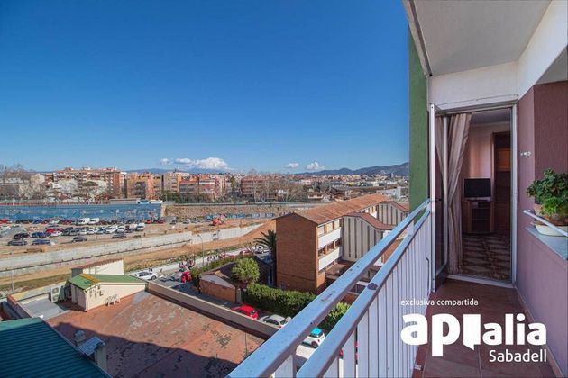 Foto 1 de Pis en venda a Catalunya - Fontetes de 3 habitacions amb balcó i ascensor