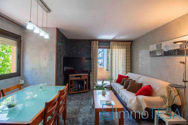Foto 2 de Piso en venta en Centre - Eixample – Can Llobet – Can Serra de 4 habitaciones con balcón y aire acondicionado
