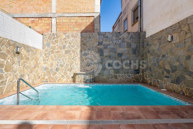 Foto 2 de Xalet en venda a Vilallonga del Camp de 4 habitacions amb terrassa i piscina