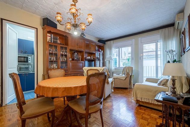 Foto 2 de Casa en venda a Sarrià de 5 habitacions amb terrassa i aire acondicionat