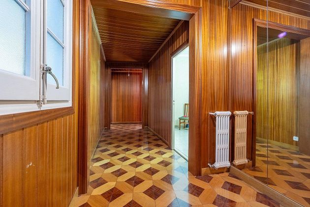 Foto 1 de Pis en venda a Vila de Gràcia de 4 habitacions amb calefacció i ascensor