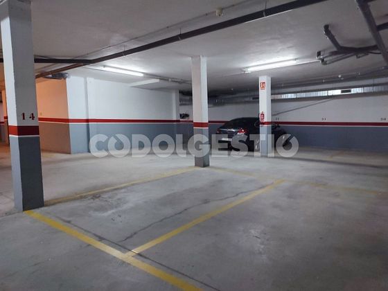 Foto 2 de Garaje en venta en calle Torelló de 25 m²