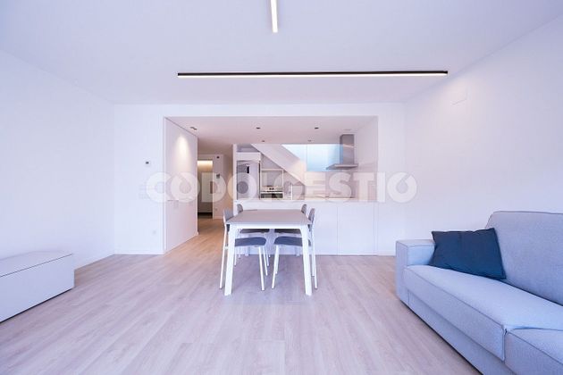 Foto 2 de Piso en venta en calle De Capsavila de 3 habitaciones con terraza y garaje