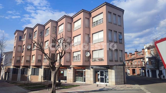 Foto 1 de Pis en venda a calle De Manlleu de 4 habitacions i 115 m²