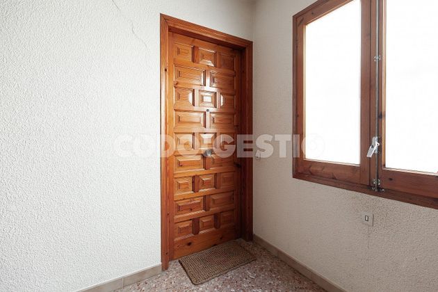 Foto 2 de Pis en venda a calle Del Collsacabra de 3 habitacions amb terrassa