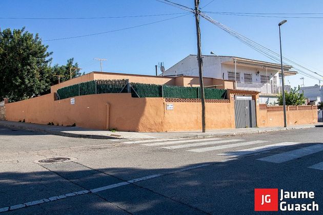 Foto 2 de Chalet en venta en Clarà de 5 habitaciones con terraza y garaje