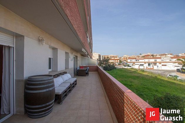 Foto 1 de Piso en venta en Centre - Torredembarra de 4 habitaciones con terraza y garaje