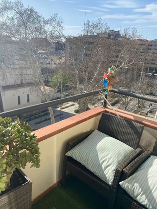 Foto 1 de Pis en venda a La Bordeta de 4 habitacions amb terrassa i aire acondicionat