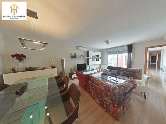 Foto 2 de Dúplex en venta en Marianao de 3 habitaciones con terraza y aire acondicionado