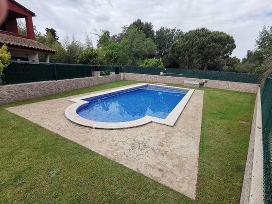Foto 2 de Casa adossada en venda a Sant Joan-Vilarromà de 4 habitacions amb terrassa i piscina
