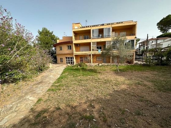 Foto 1 de Pis en venda a S'Agaró de 2 habitacions amb garatge i jardí