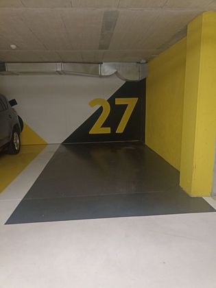 Foto 1 de Alquiler de garaje en Santa Clara-Caputxins-Hospital de 12 m²