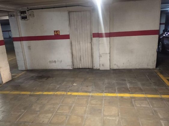 Foto 2 de Garaje en alquiler en El Sucre-Universitat de 10 m²