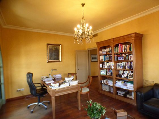 Foto 2 de Oficina en venta en Eixample Nord – La Devesa de 196 m²