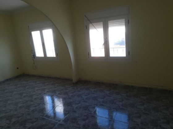 Foto 2 de Venta de piso en Canonja, la de 2 habitaciones con terraza