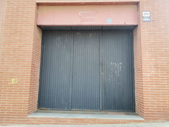 Foto 1 de Alquiler de local en Montigalà -Sant Crist de 84 m²