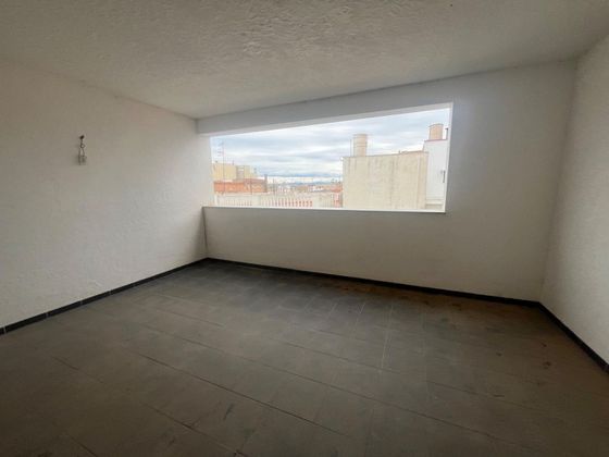 Foto 1 de Pis en venda a Centro - Alcanar de 3 habitacions amb terrassa i balcó