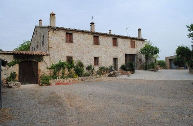 Foto 1 de Casa rural en venta en Sant Quintí de Mediona de 14 habitaciones con piscina y jardín