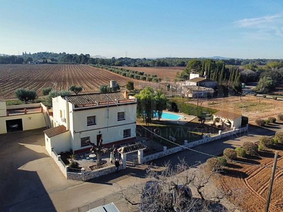 Foto 2 de Casa rural en venda a Castellet i la Gornal de 6 habitacions amb piscina i garatge