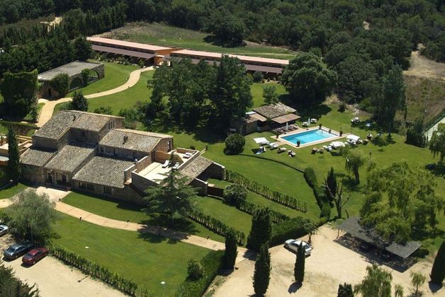 Foto 1 de Casa rural en venda a Pals de 30 habitacions amb terrassa i piscina