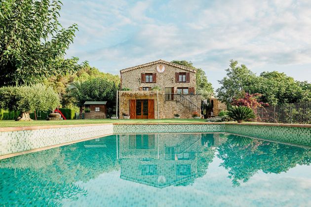Foto 1 de Casa rural en venda a Lladó de 3 habitacions amb terrassa i piscina
