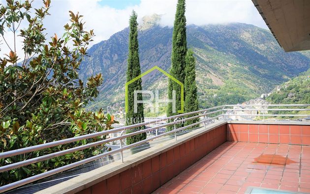 Foto 2 de Xalet en venda a Escaldes, les de 9 habitacions amb terrassa i piscina