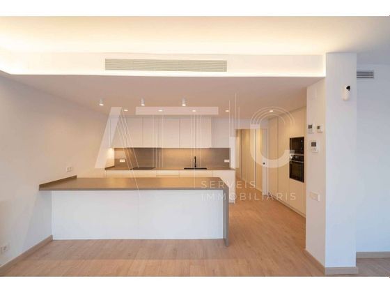 Foto 1 de Casa en venda a Centre - Sabadell de 4 habitacions amb terrassa i balcó