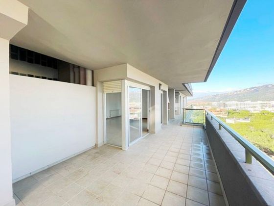 Foto 2 de Venta de piso en Platja Llarga de 3 habitaciones con terraza y balcón