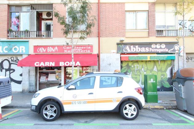 Foto 1 de Local en venta en Sant Andreu de Palomar de 120 m²