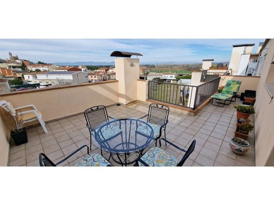 Foto 2 de Àtic en venda a Llagostera de 3 habitacions amb terrassa i garatge