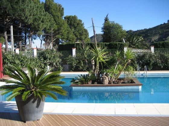 Foto 2 de Chalet en venta en calle Catalunya Nord de 6 habitaciones con terraza y piscina