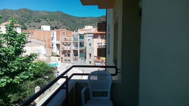 Foto 1 de Venta de piso en calle Pujada del Mirador de 4 habitaciones con terraza y balcón