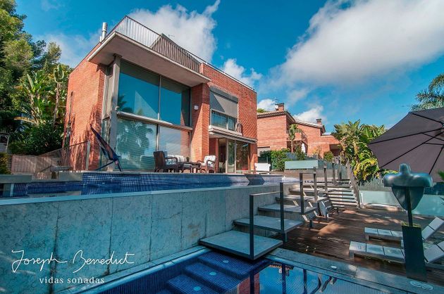 Foto 1 de Chalet en venta en Bellamar de 4 habitaciones con terraza y piscina