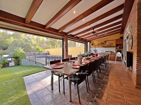 Foto 1 de Casa en venda a La Sentiu - Can Tries de 7 habitacions amb terrassa i piscina