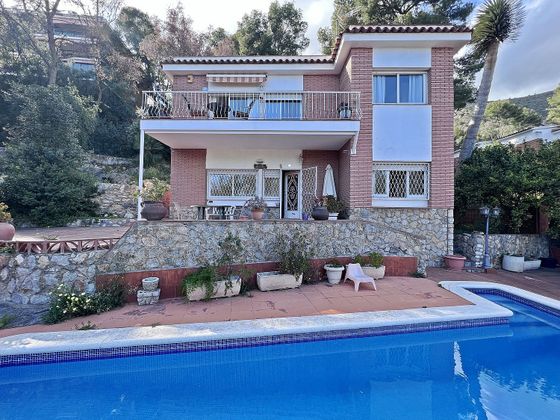 Foto 1 de Xalet en venda a Bellamar de 5 habitacions amb terrassa i piscina