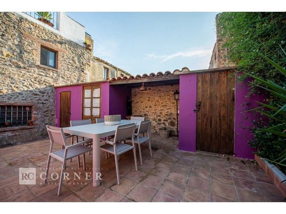 Foto 1 de Casa en venda a Calonge Poble de 3 habitacions amb terrassa i jardí