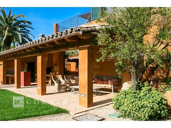 Foto 1 de Casa en venda a Lladó de 4 habitacions amb terrassa i piscina