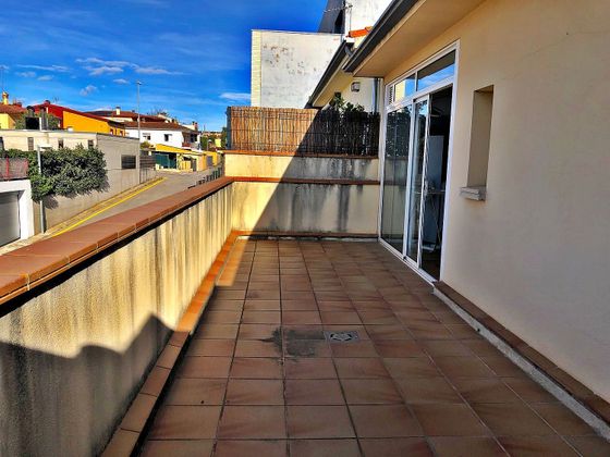 Foto 2 de Casa adosada en venta en Llagostera de 4 habitaciones con terraza y garaje