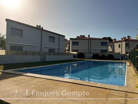 Foto 1 de Casa en venda a Costa Daurada - Sant Gaietà de 4 habitacions amb terrassa i piscina